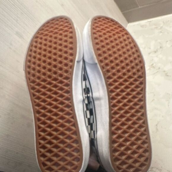 Men’s Checkered Vans - Picture 6 of 7